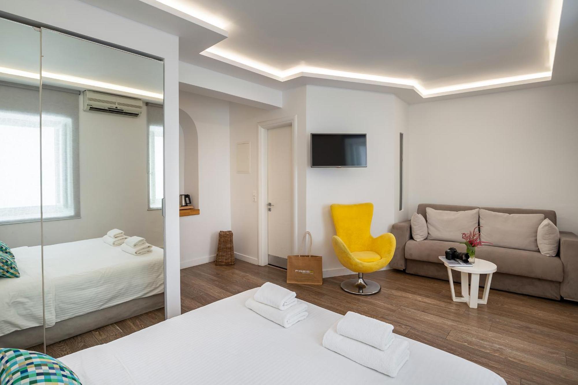 Superior Triple Room,1208167426:JPEG