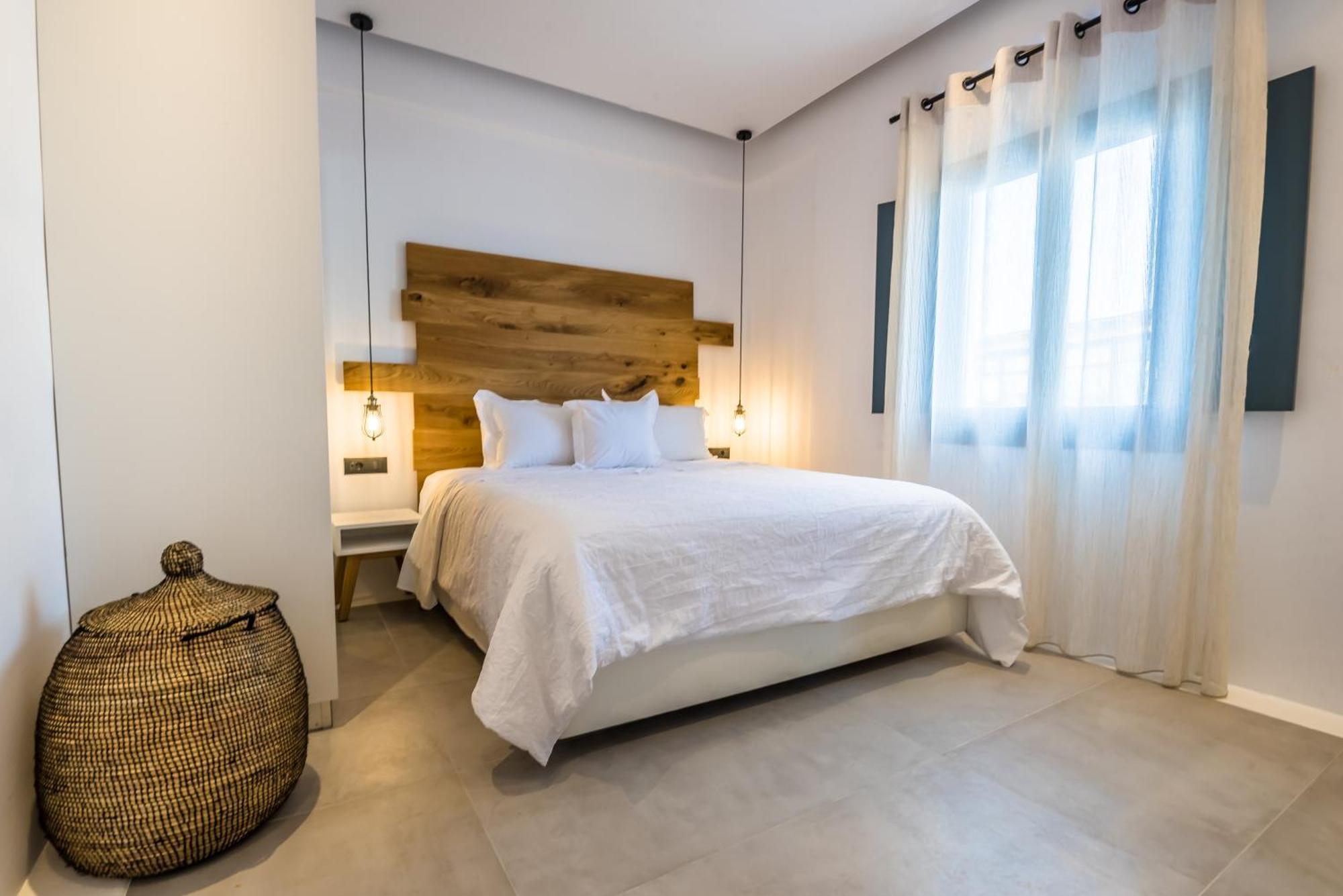 Deluxe Two Bedrooms Suite,536875395:JPEG